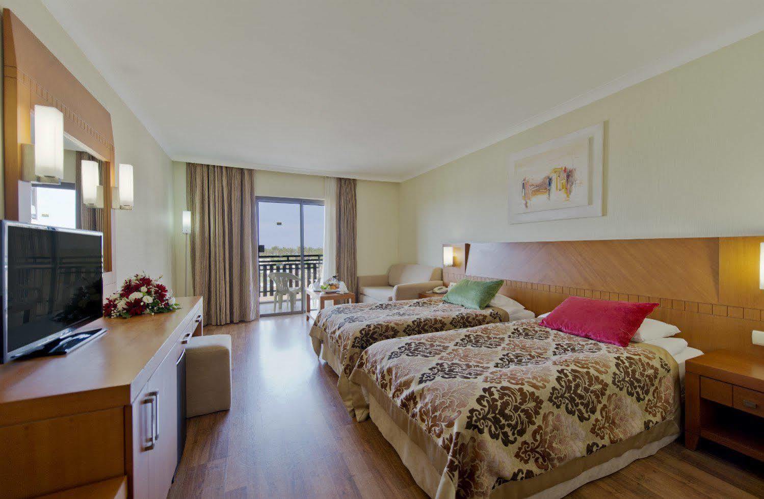 Iberotel Serra Palace Kızılot Extérieur photo